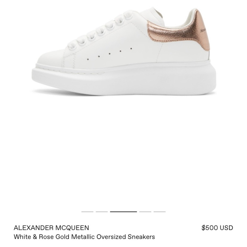 ALEXANDER MCQUEEN’S OVERSIZED SNEAKER